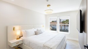 Design Apartment, 1 Bedroom, Kitchen, Partial Ocean View