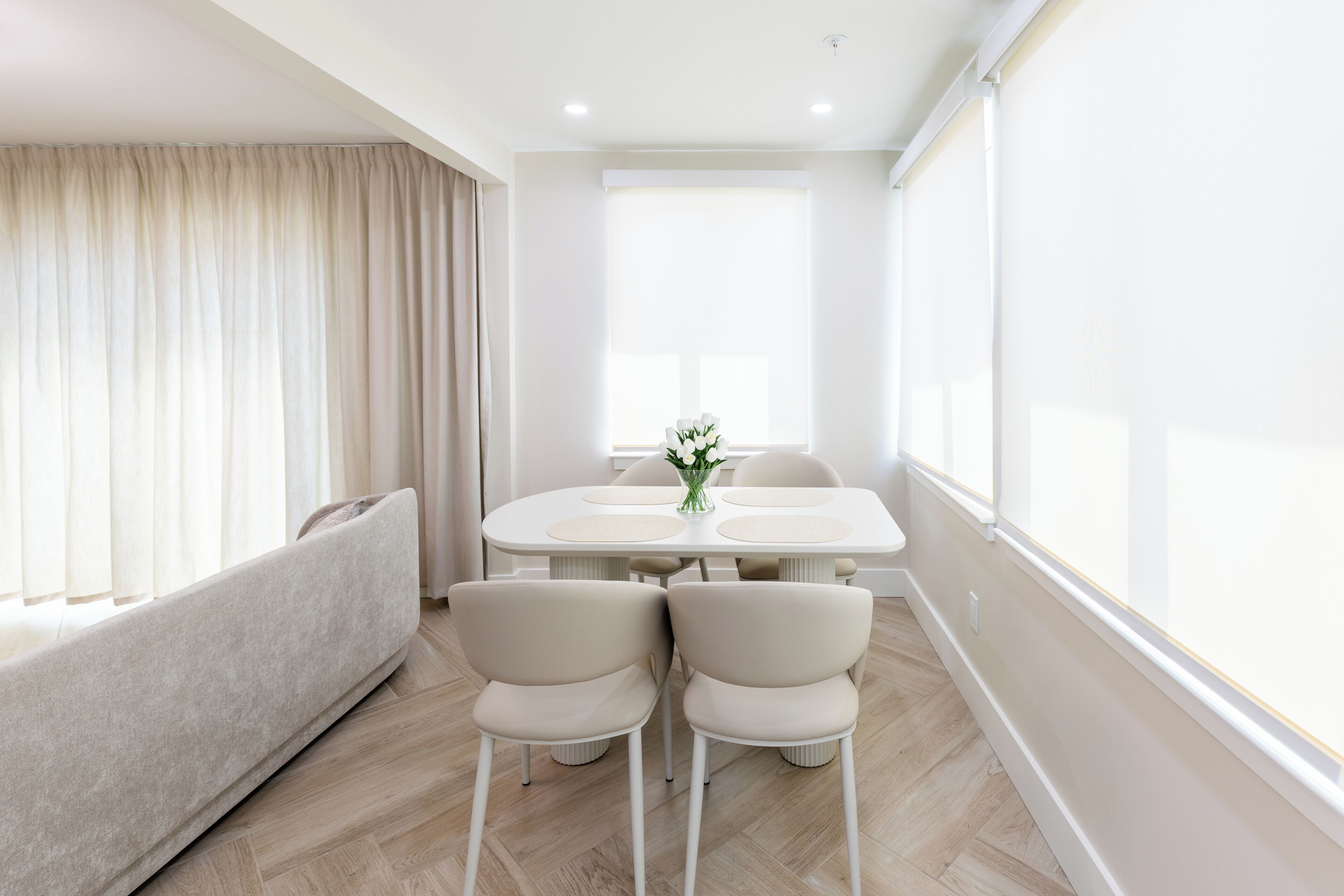 Design Apartment, 1 Bedroom, Kitchen, Partial Ocean View | Dining