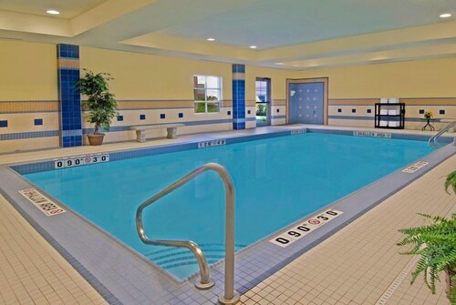 Guelph Studio Suite w/ Kitchen & Free Breakfast