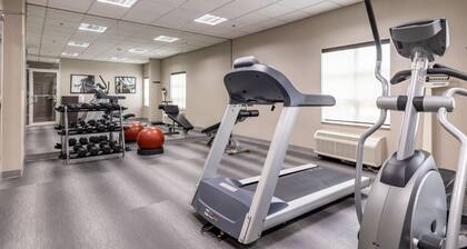 Guelph Studio Suite w/ Kitchen & Free Breakfast