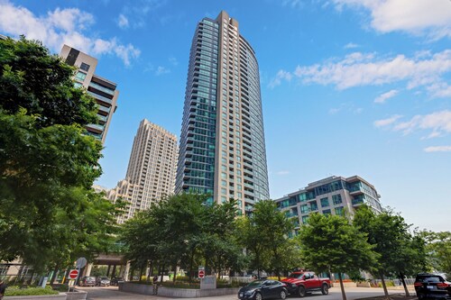 Fort York Suites - Downtown Toronto