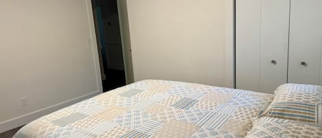 3 habitaciones, tabla de planchar con plancha y wifi gratis