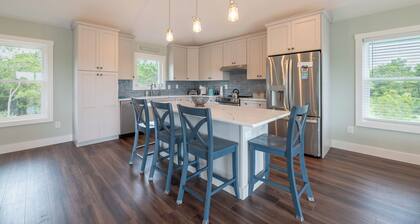 The Fourth Watch - 4x4 Carova Beach, Ocean View, Brand New, Linens, Flex Stays