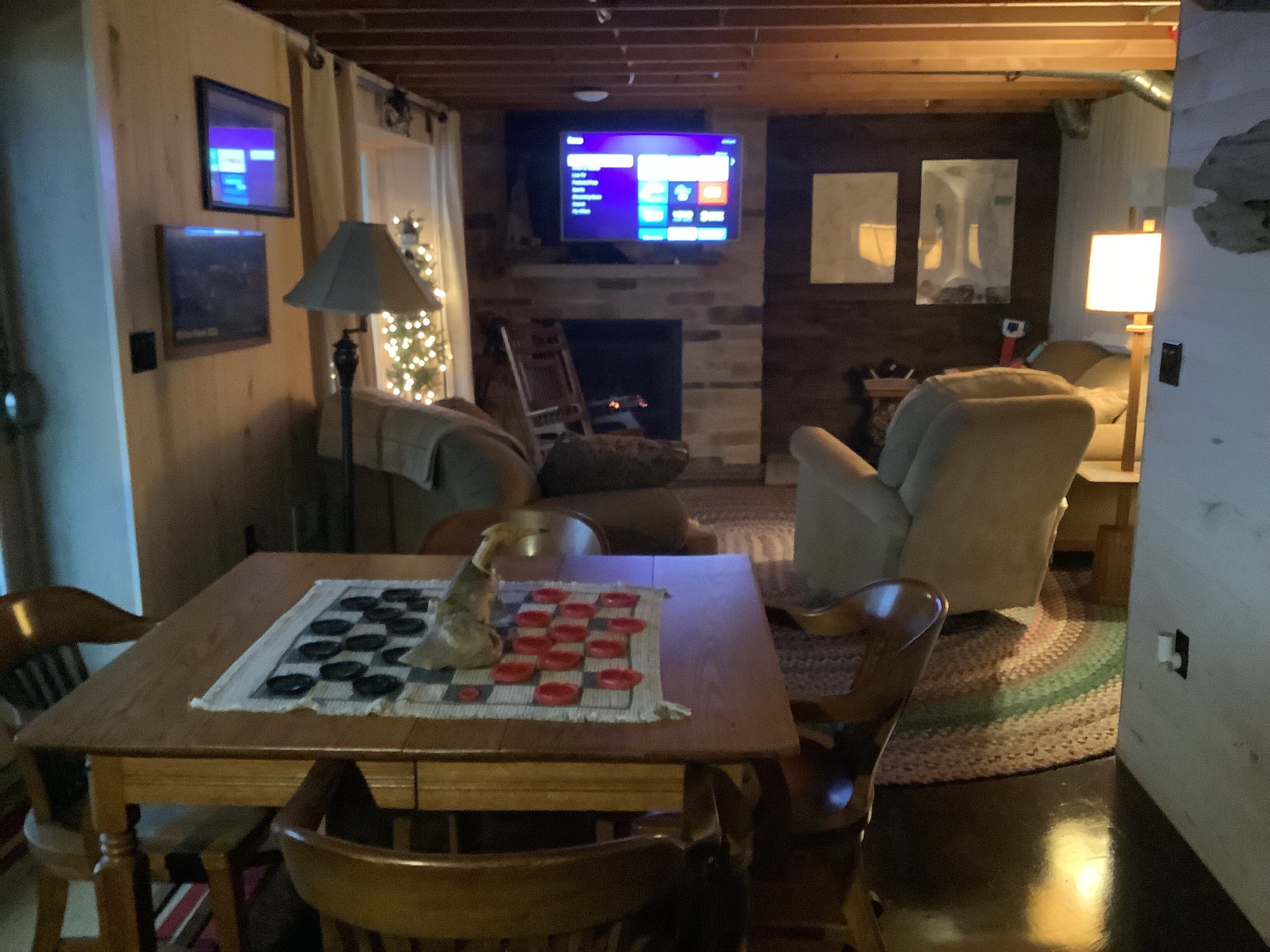 Charming 2 Bedroom Home On The Channel Of Sturgeon Bay With Stunning Water Views - Sturgeon Bay, WI