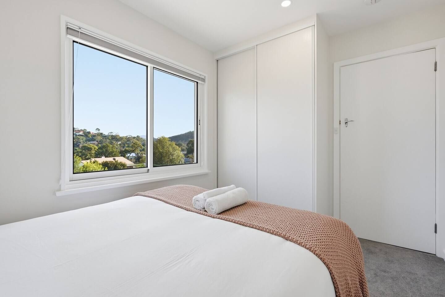 Iron/ironing board, travel crib, WiFi, bed sheets