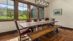 Dining - Spacious 5BR Steamboat retreat with mountain views, hot tub, pool, and game room. (Steamboat Springs)