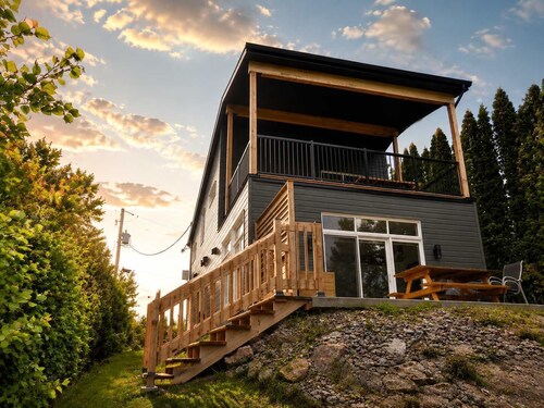 Lakefront & Stunning Views - Les 3 Soeurs