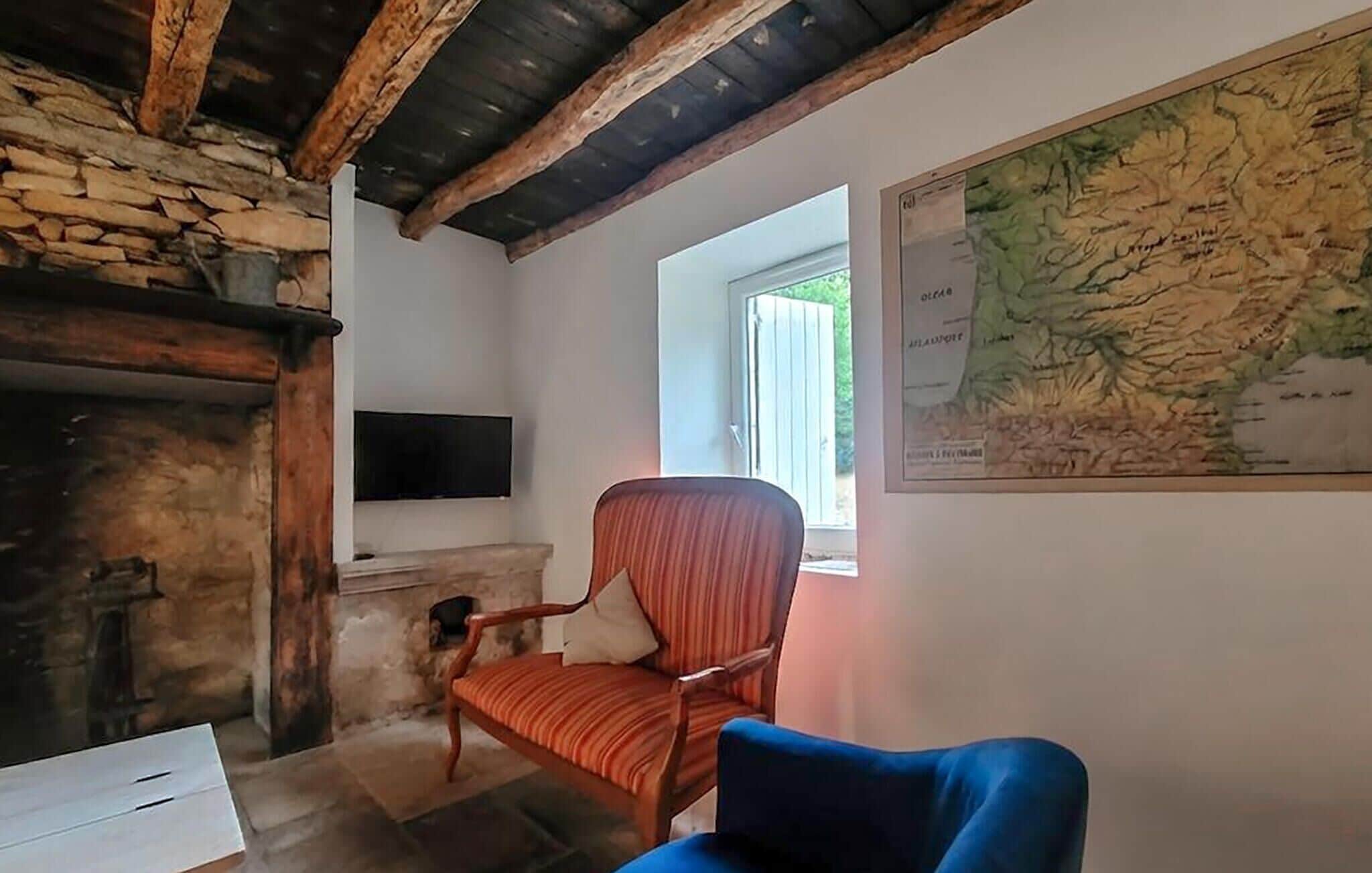 TV, caminetto