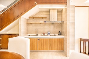 Maison mitoyenne Familiale, vue cour intérieure | Cuisine privée