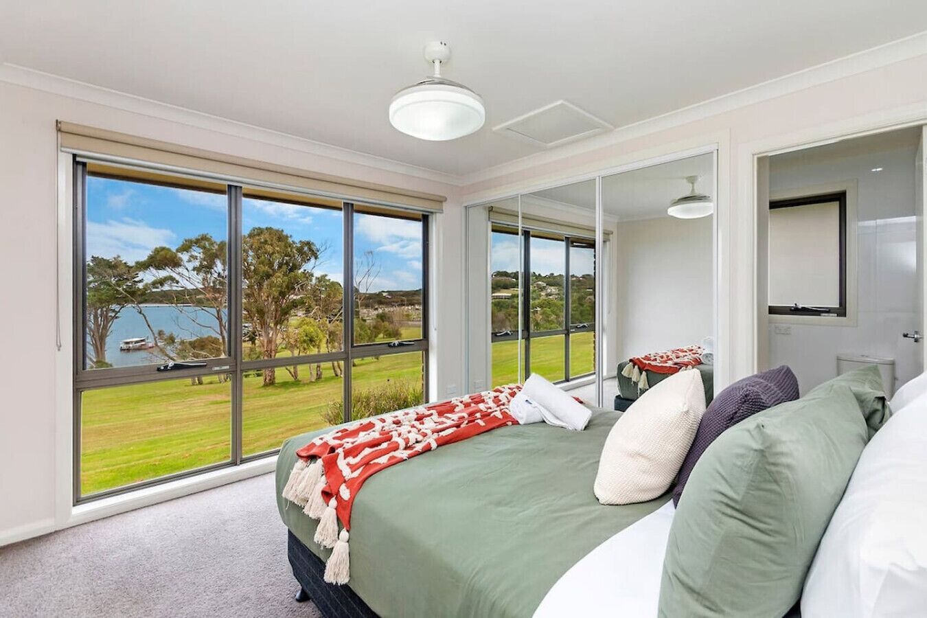 Desk, iron/ironing board, travel cot, WiFi