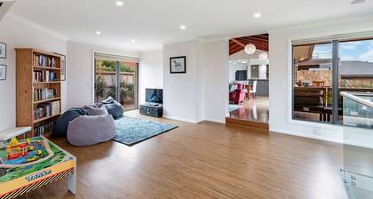 Hopkins View Holiday Home