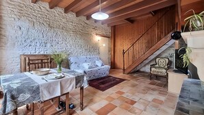 Living area - Charmante maisonnette (La Rochelle)