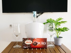 Alimentos y bebidas