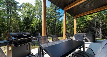 L'Odyssée du Domaine 2: Hot Tub & Firepit