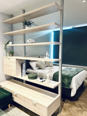 Room - Modern Foreshore Escape (Cape Town)
