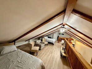 Room -     Balti Bay Loft -Beach & Boating Getaway Downtown New Baltimore  -Sleeps 11 (New Baltimore)