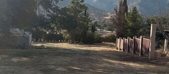 1-bedroom Ranch Cabin with Un Obstructed Views, beautiful Lake Isabella with AC