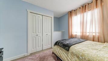 House, 4 Bedrooms, Patio