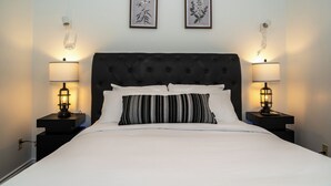 3 bedrooms, iron/ironing board, WiFi, bed sheets