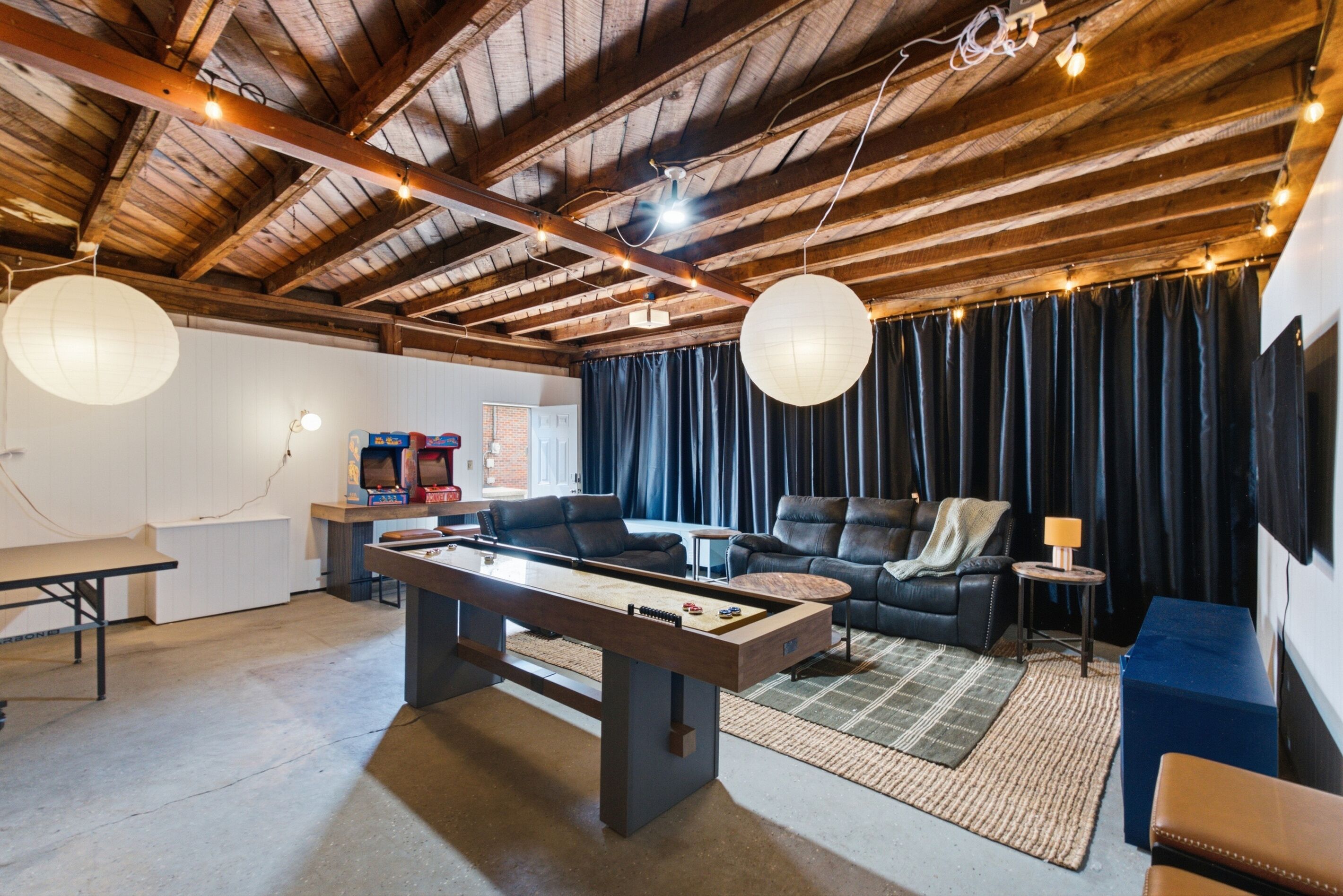 Mins To Rrg | Hot Tub, Game Room, Fire Pit - 歐文
