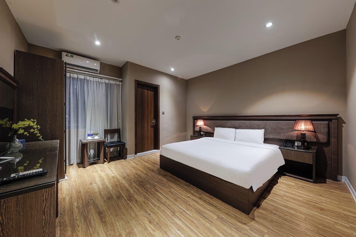 Chambre Double Supérieure pour 1 personne, vue cour intérieure | Coffres-forts dans les chambres, rideaux occultants