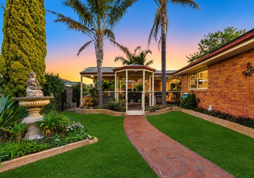 Cozy Garden Grove