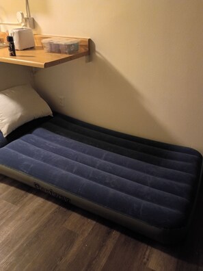Room - SHARED SPACE AIRBED EDITION (Phoenix)