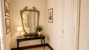 Deluxe Quadruple Room | Interior