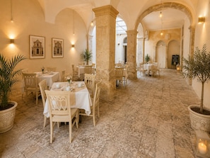 Free daily buffet breakfast  - 4 Canti Rooms (Avola)