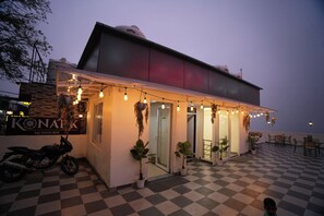 Ngo ại thất