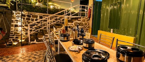 Habitación Deluxe | Restaurante al aire libre