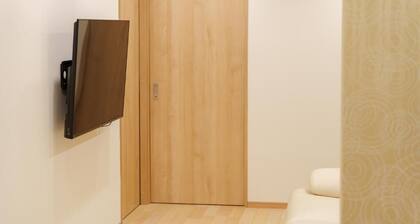 SERENE | Osaka Castle Area · 2nd Floor | 75 ㎡ · 3 Bedrooms · 2 Bathrooms | Private Entire Floor