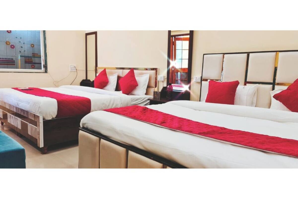 Deluxe Double Room | Desk, free WiFi