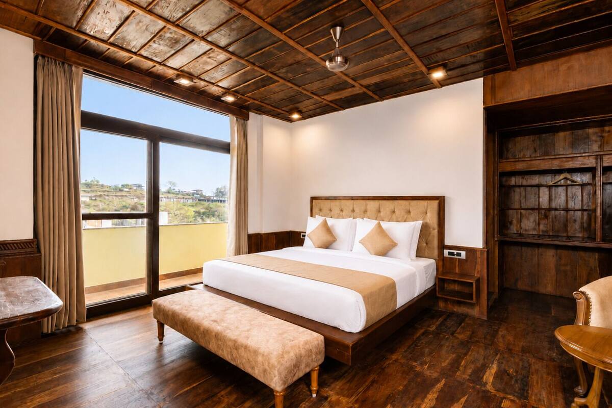 Suite, Balcony, Mountain View