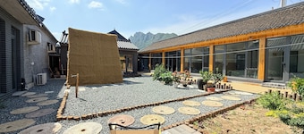 Gubeikou Great Wall Jack's House