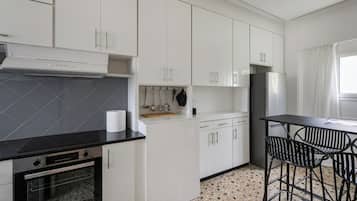 Apartment, 3 Bedrooms | Private kitchen