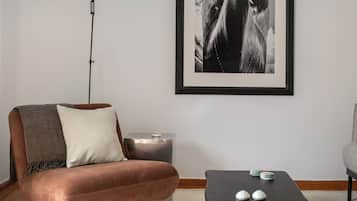 Apartment, 3 Bedrooms | Interior