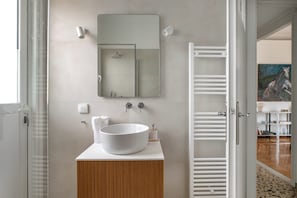 Apartment, 3 Bedrooms | Bathroom - Thriasion 10 Atelier (Athens)