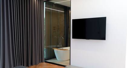 LUXURY 3-BEDROOM VILLA WITH PRIVAT POOL&STUNNING VIEWS IN TIRANA
