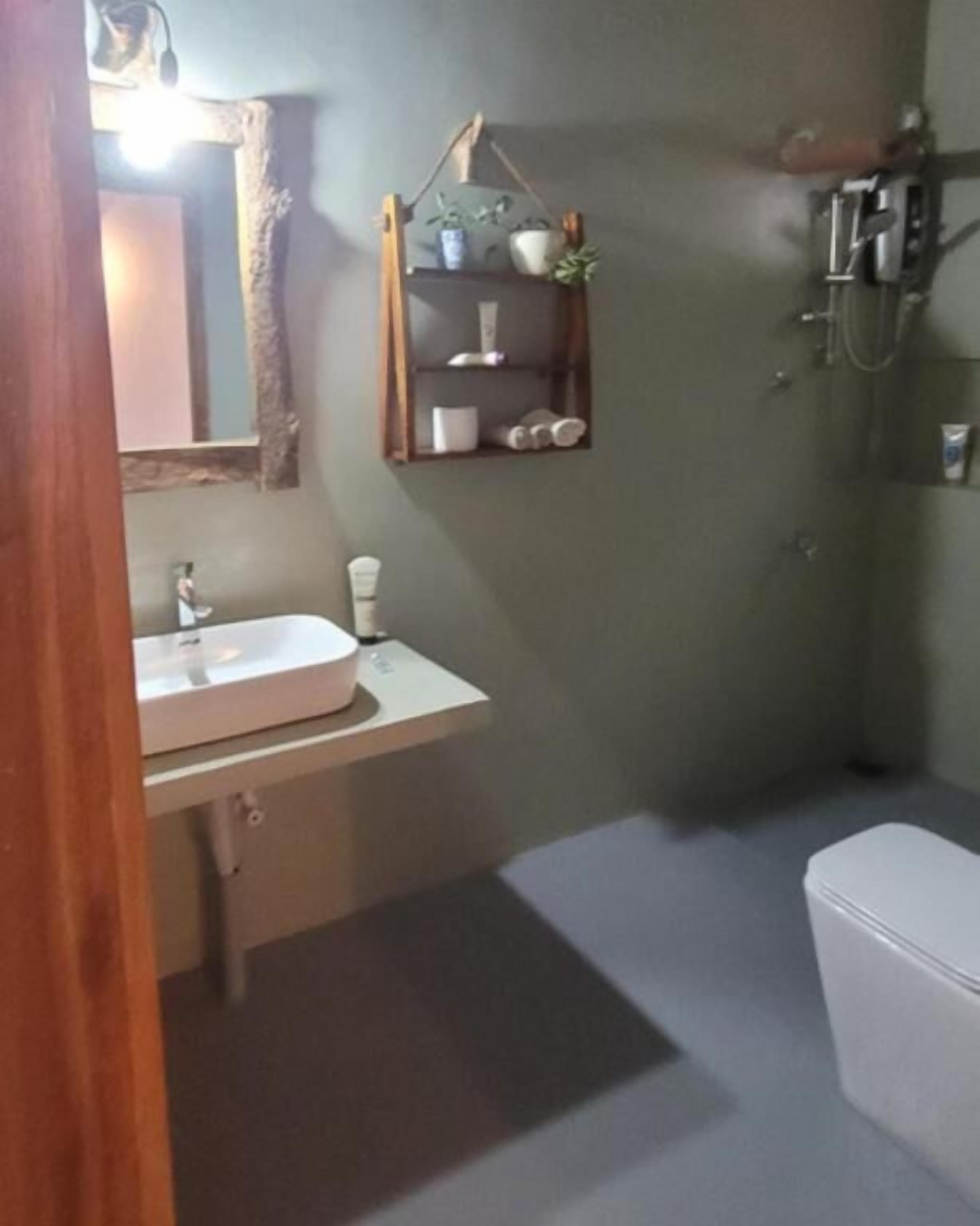 Kamar Double Standar, pemandangan kebun | Kamar mandi