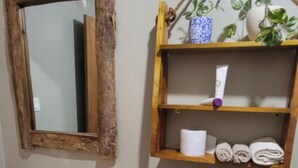 Chambre Standard double, vue sur le jardin | Salle de bain