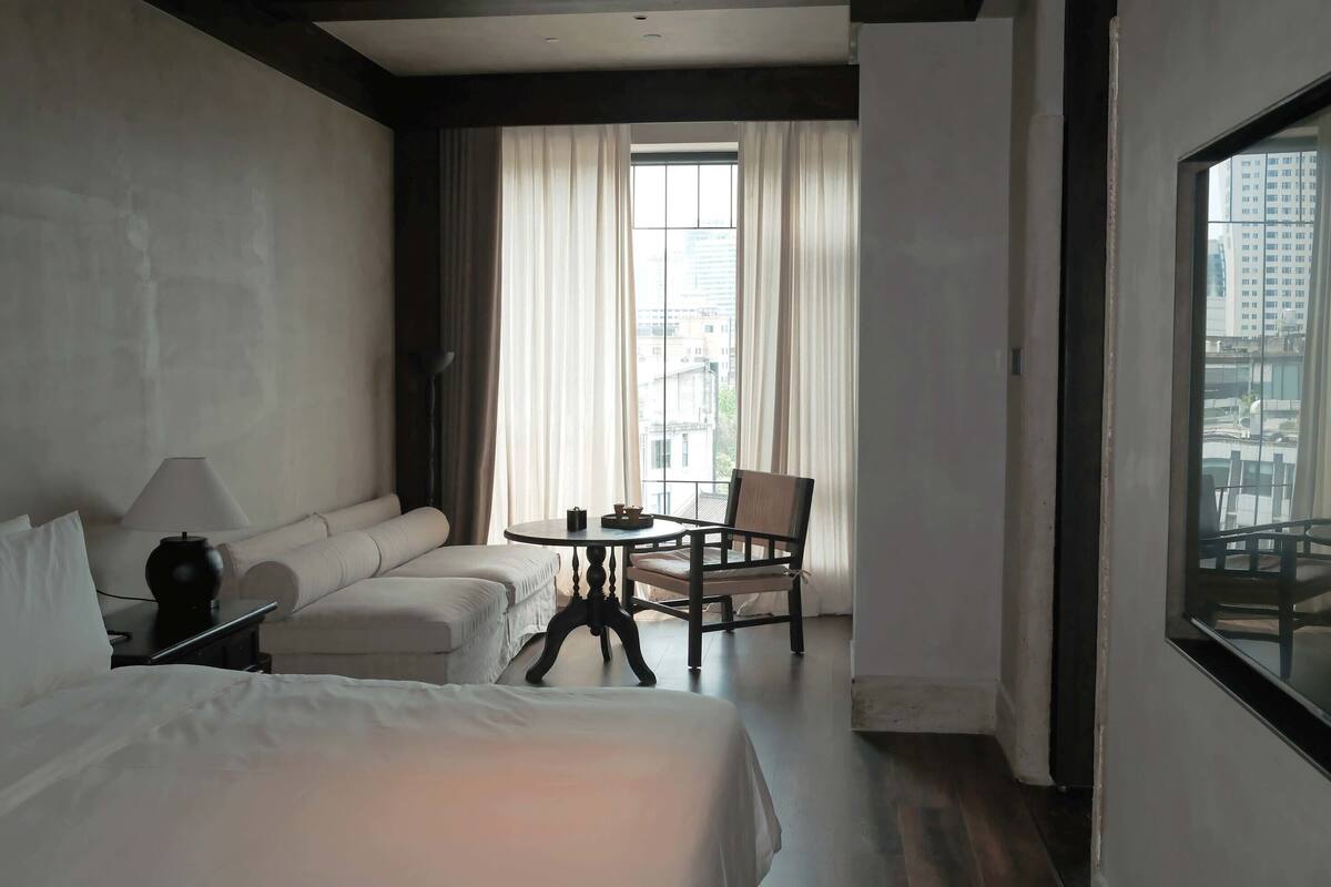 Deluxe Double Room, City View