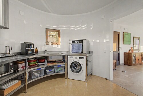 Holiday Home 'Castell De Menàrguens' with Private Terrace, Private Garden and Wi-Fi