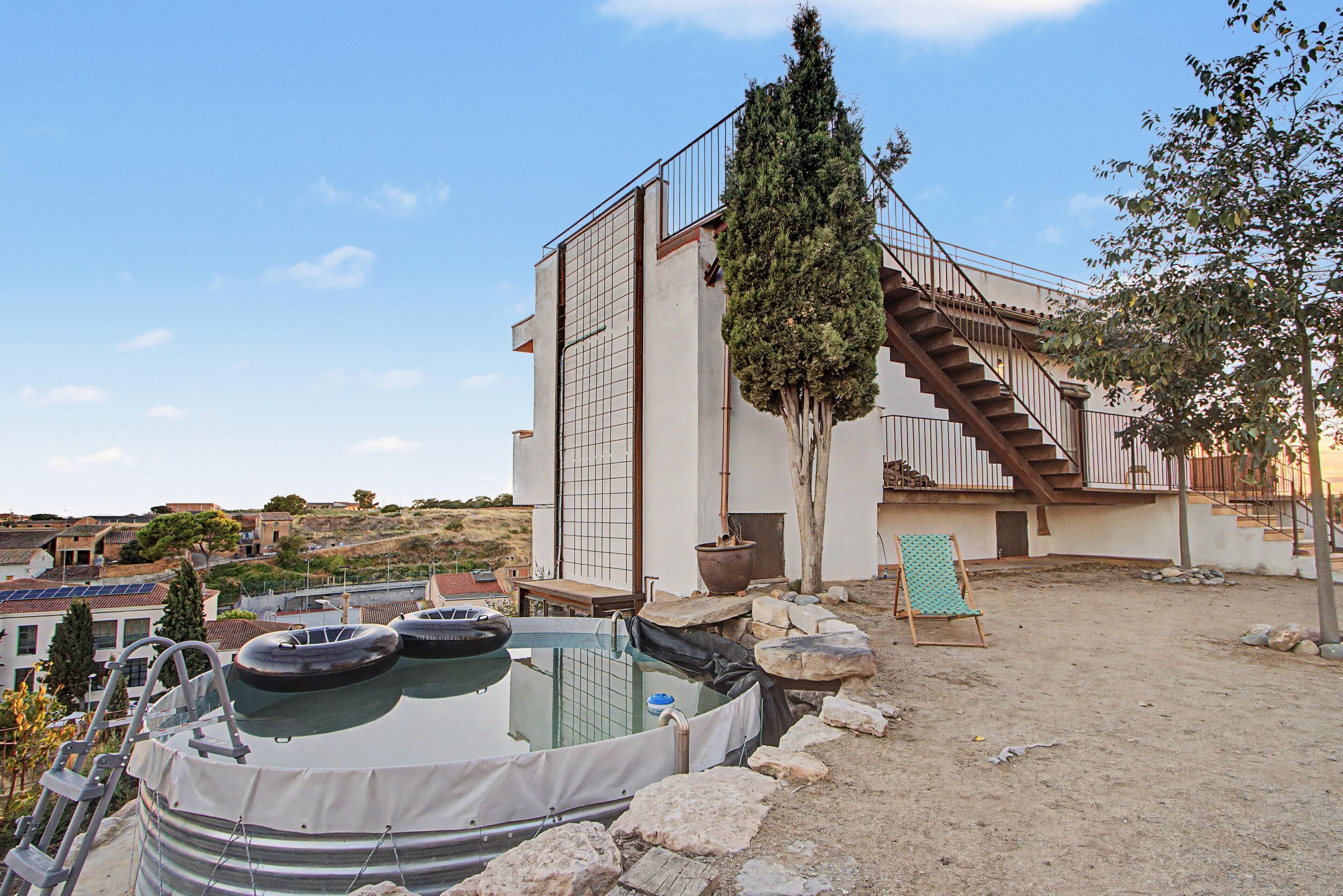 Bañera de hidromasaje al aire libre