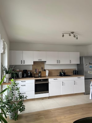 Unclassified image, 5 of 10, button - Apartment 'Ferienwohnung Zweitblick Koblenz' with Balcony and Wi-Fi (Koblenz)