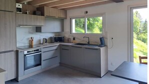 Private kitchen - It's not easy to find… But it'll be even harder to leave! (Cornimont)