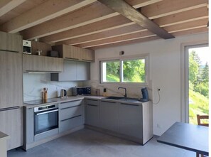 Private kitchen - It's not easy to find… But it'll be even harder to leave! (Cornimont)