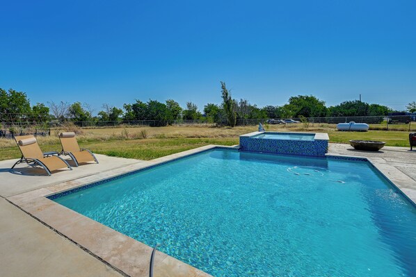 Pool - Swim, Grill & Relax! Copperas Cove Family Home (Copperas Cove)