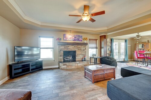 Swim, Grill & Relax! Copperas Cove Family Home
