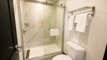 Signature Double Room | Bathroom
